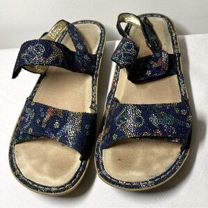 Alegria Women's Sandals in Navy and Gold. Size 9 or 40